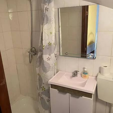 Vale Do Gavim, Rua Seixas