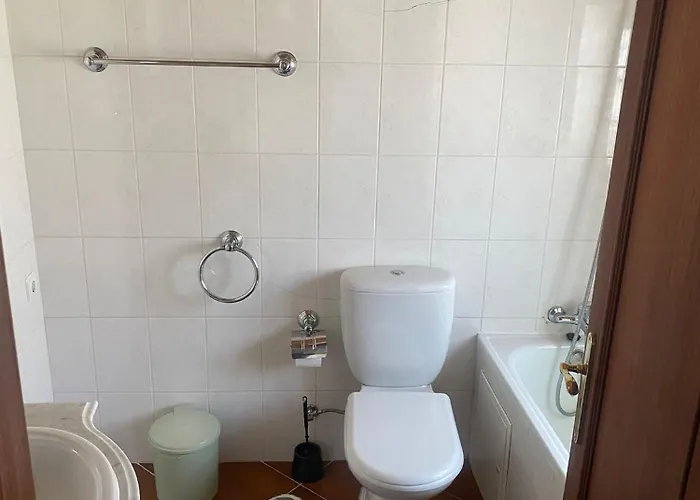 Vale Do Gavim, Rua Seixas Feriehus